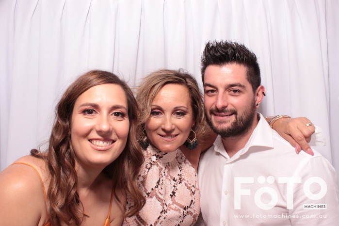 Diandra and Nick’s Wedding | View more photos from the event at gallery.fotomachines.com.au/u/FOTOMachines/Diandra-and-Nick’s-Wedding